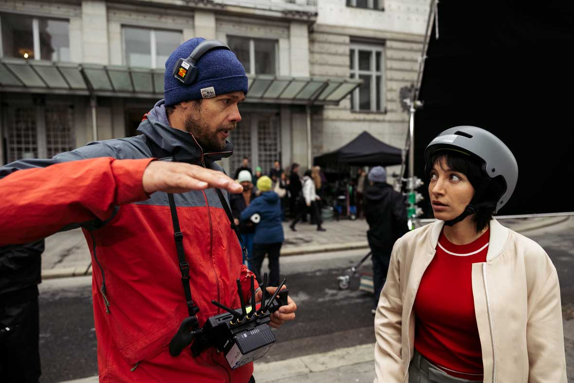 simon as director explaining at the unicredit shoot